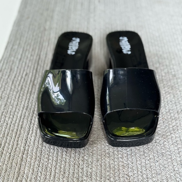 MAD LOVE Shiny Black Block Heel Slides Sandals Size 9 - Picture 7 of 8
